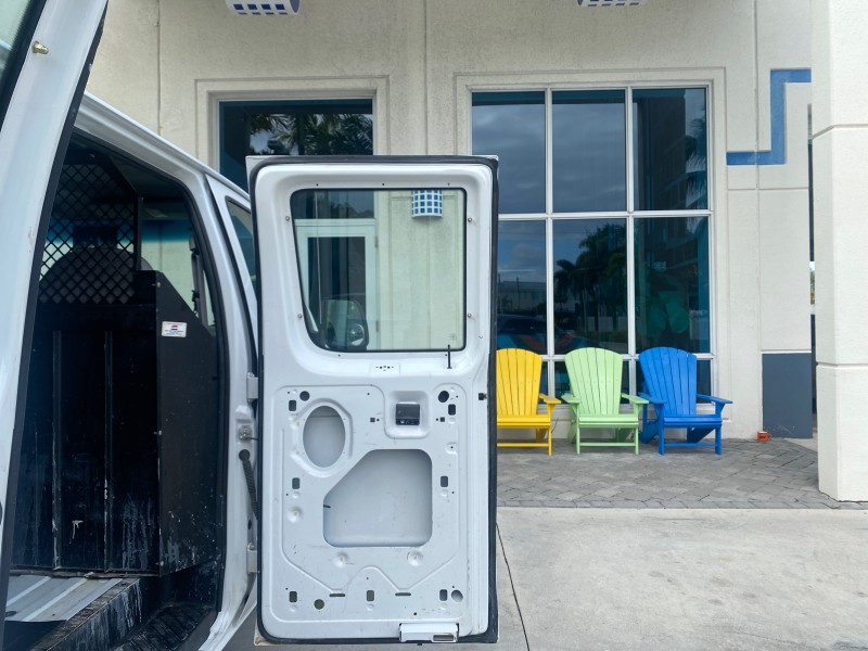 2000 Ford Econoline Cargo Van LOW MILES 68,046 in , 