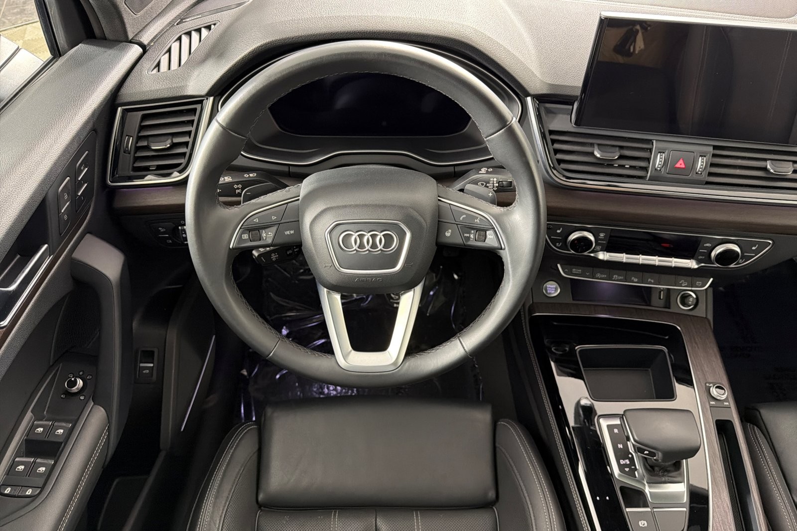 Used 2023 District Green Metallic Audi S line Prestige 45 TFSI quattro image 13