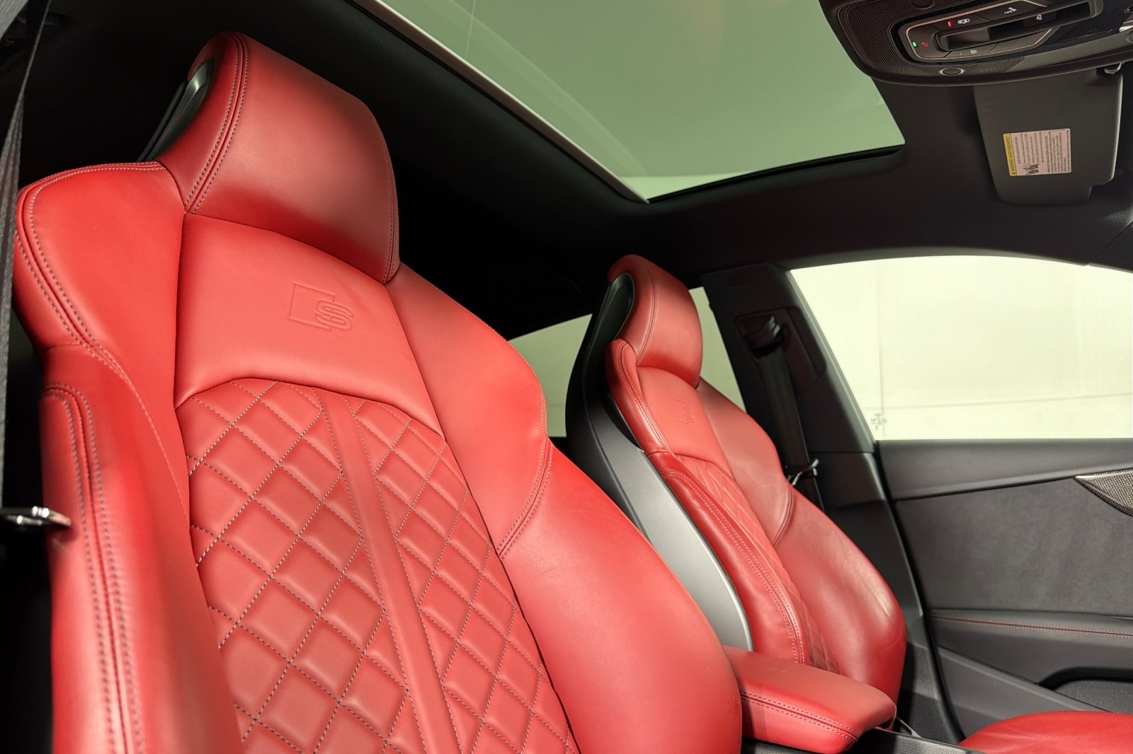 Used 2025 Mythos Black Metallic Audi Prestige 3.0 TFSI quattro image 15