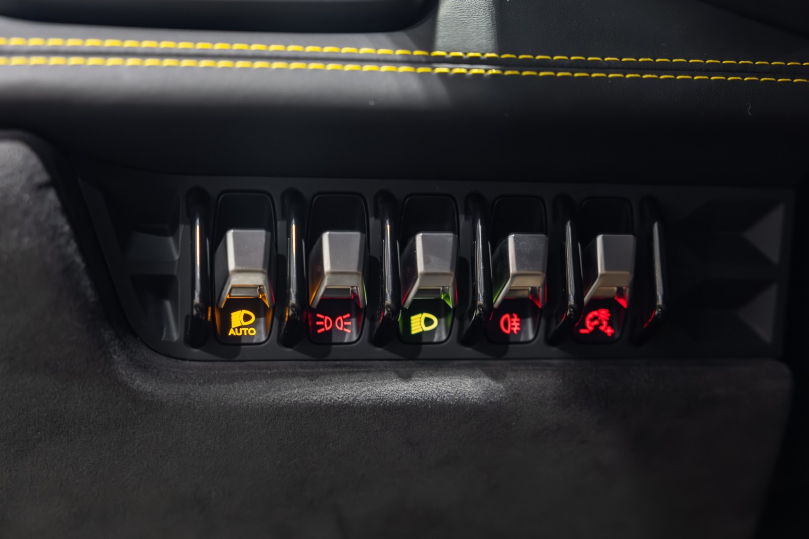 Used Car 2016 Lamborghini Huracan  Lp 580-2 - Lifting System + - $242,395 Msrp - Giano Wheels For Sale Under $240,000 In Boerne, Texas