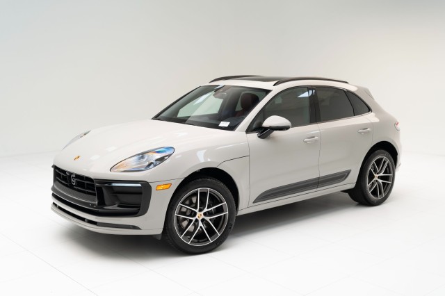 2025  Macan  in , 
