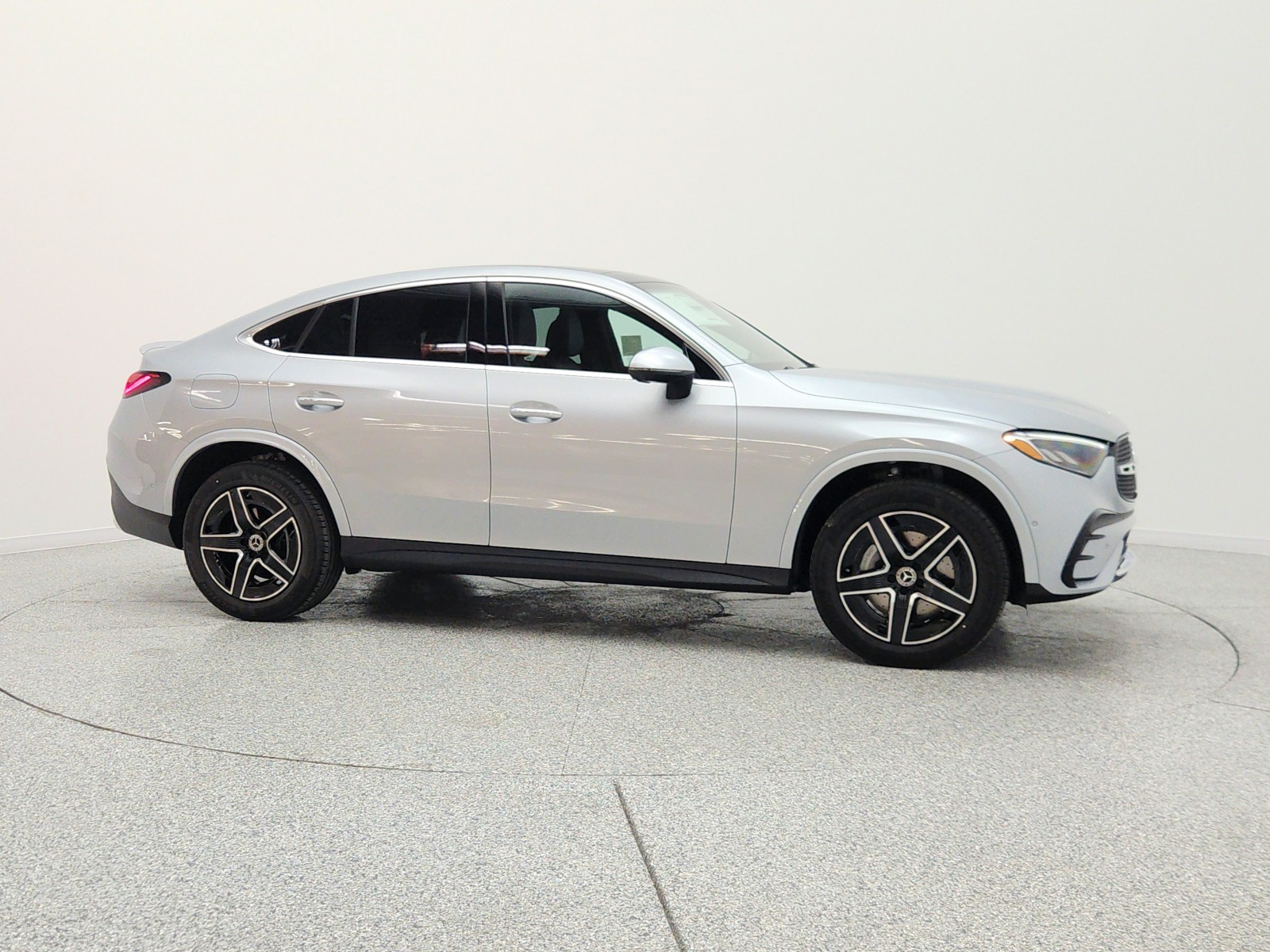 New 2026 Cirrus Silver Metallic Mercedes-Benz GLC 300 4MATIC® Coupe image 4