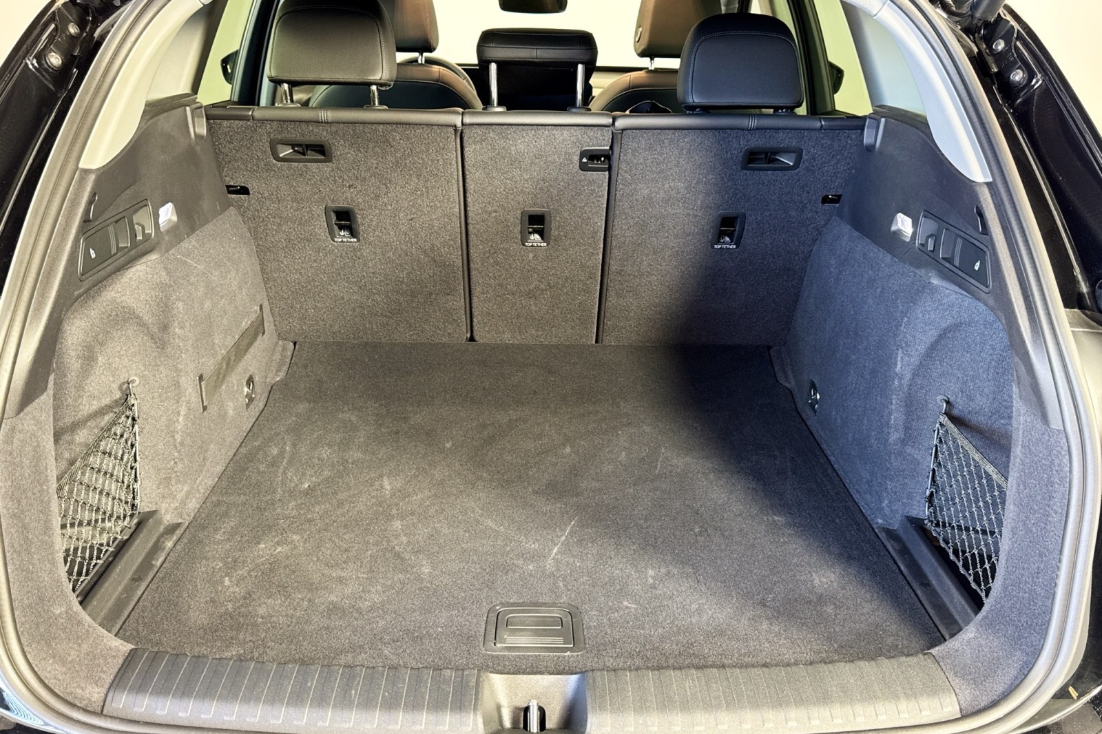 Used 2025 MYTHOS BLACK Audi Premium image 24