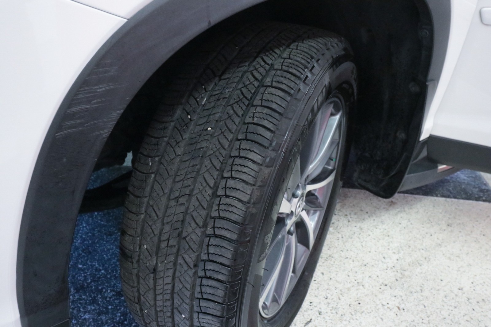 Used Car 2019 Toyota Highlander  Xle For Sale Under $30,000 In Austin, Texas