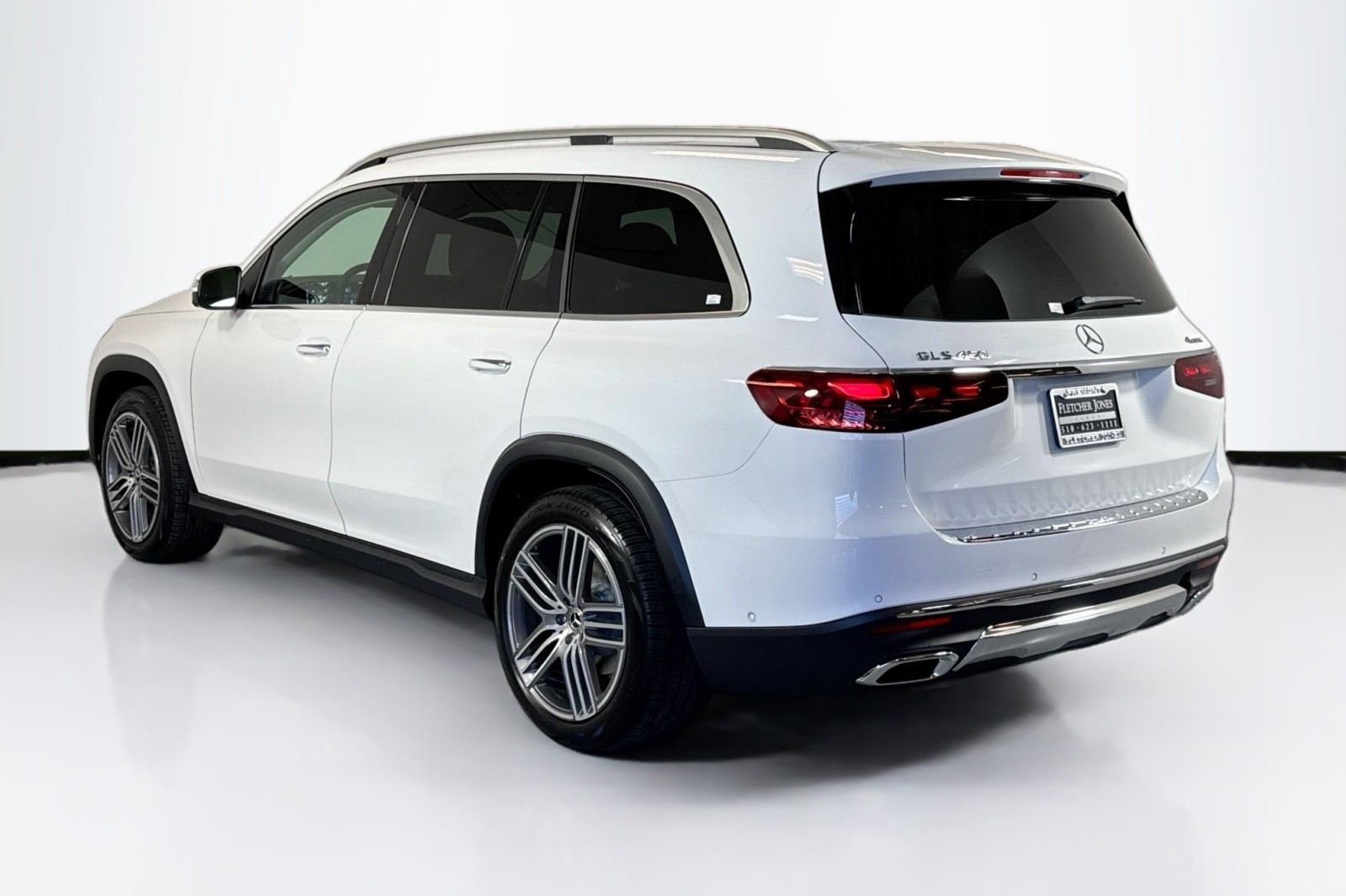 View vehicle photo 7