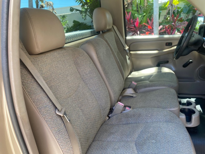 2005 GMC Sierra 1500 LOW MILES 83837 AC NO ACCIDENTS in ,