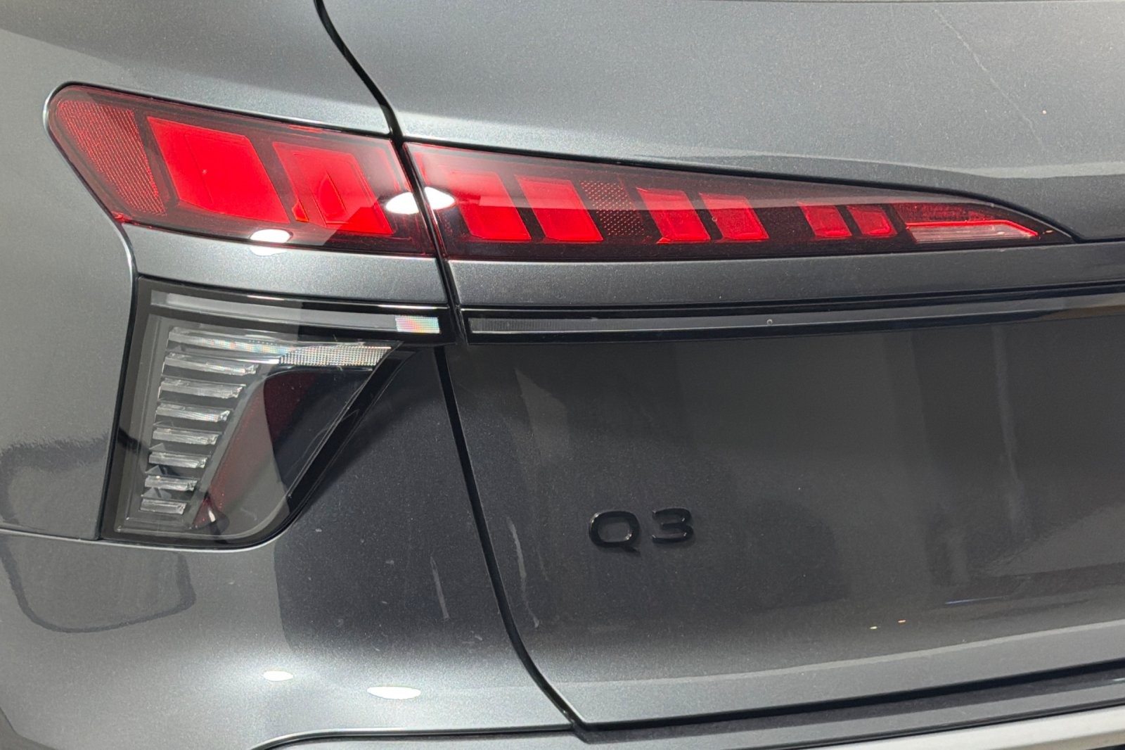 New 2026 Daytona Gray Pearl Effect Audi S line quattro image 27