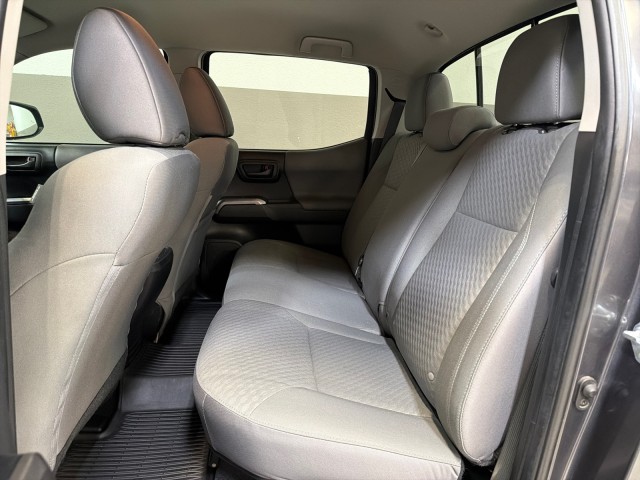 2022 Toyota Tacoma 4WD SR5 4WD V6 in , 