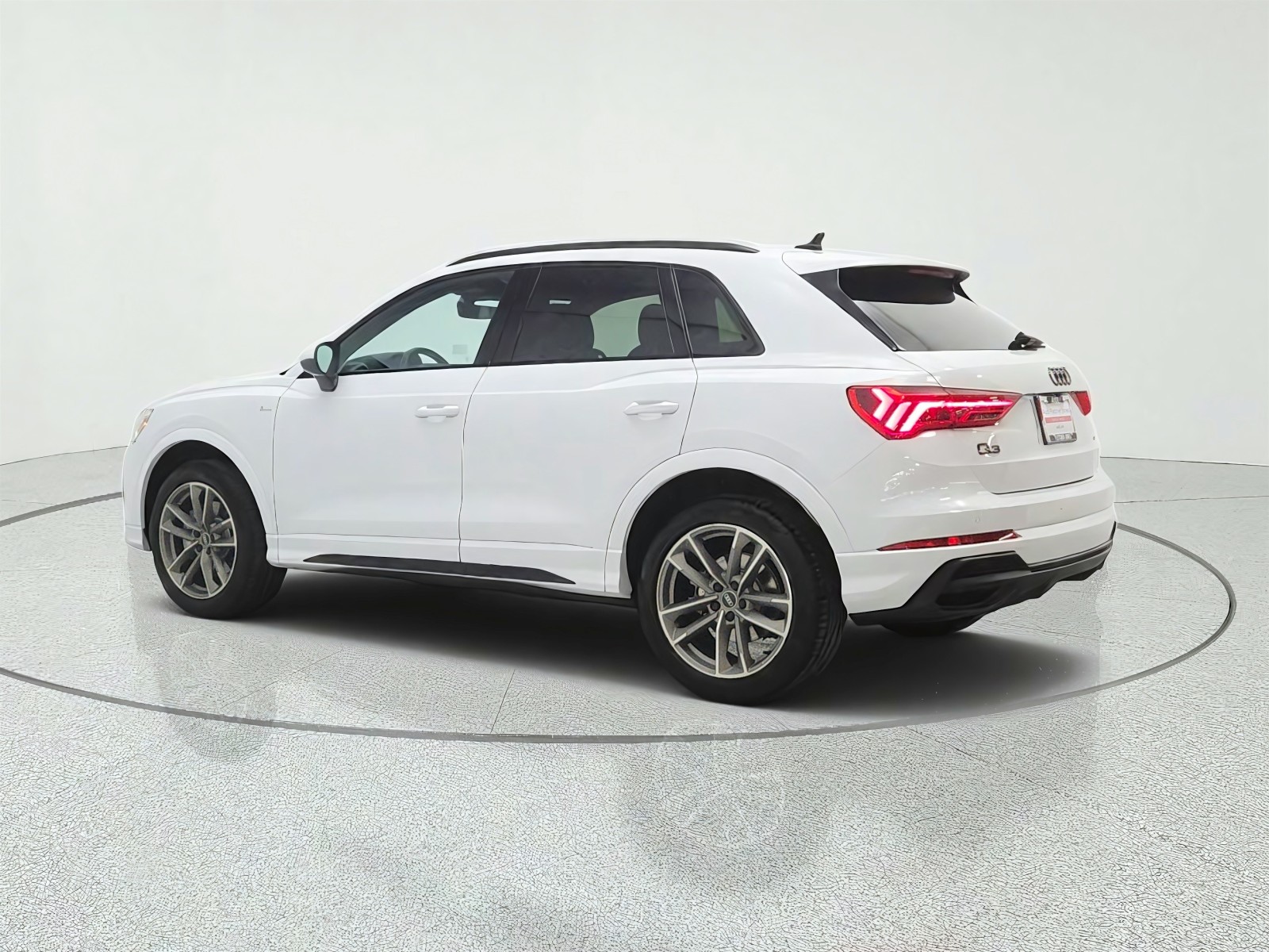 Used 2025 Glacier White Metallic Audi S line Premium image 7