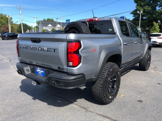 2024 Chevrolet Colorado 4WD ZR2 6