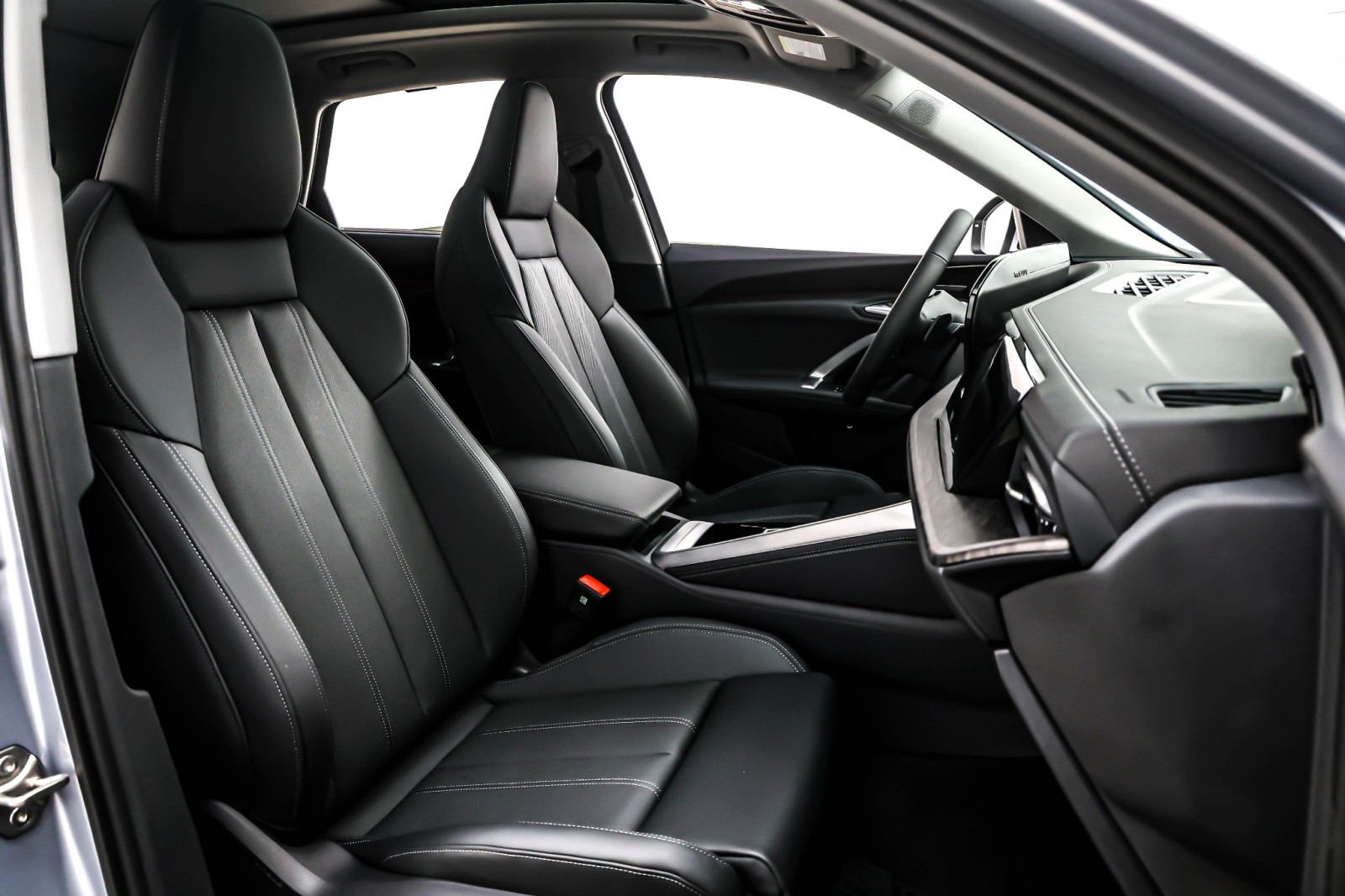 New 2025 Florett Silver Metallic Audi Premium Plus 2.0 TFSI quattro image 7