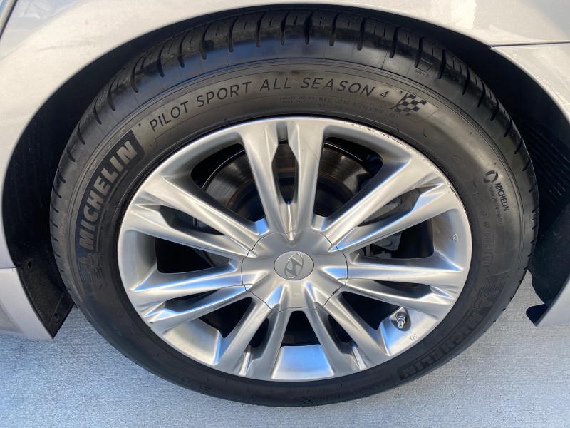 2012 Hyundai Genesis 3.8L SUNROOF PREM PKG in , 