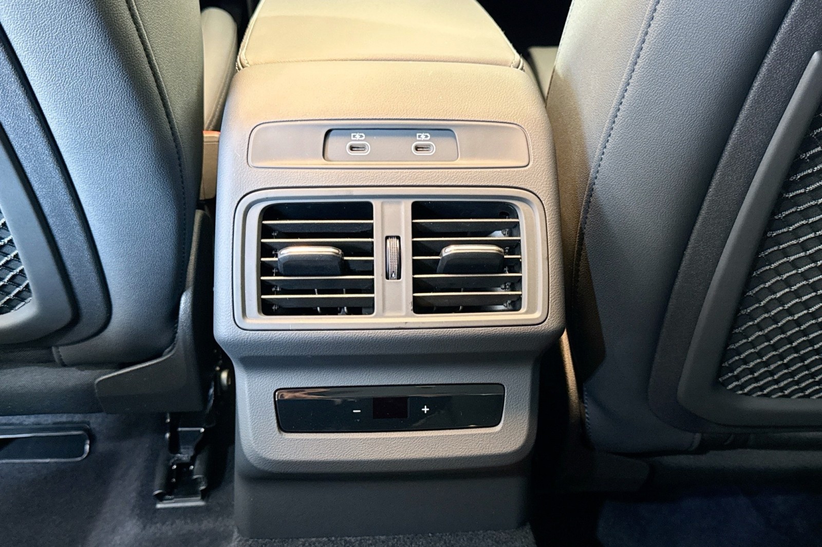 New 2025 Tambora Gray Metallic Audi Premium Plus 2.0 TFSI quattro image 21