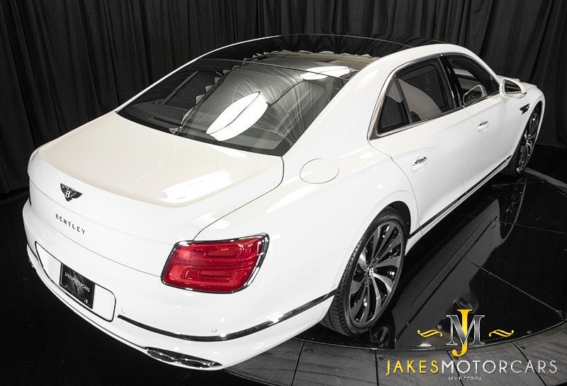 2024 Bentley Flying Spur AZURE V8 ($281,935 MSRP) *MULLINER* *ONLY 970 MILES* in , 