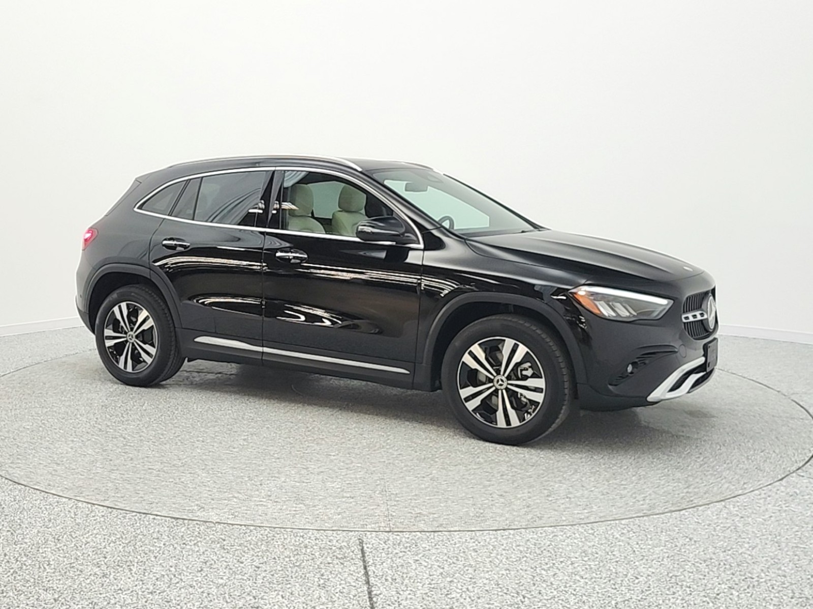 Certified Used 2025 Night Black Mercedes-Benz GLA 250 SUV image 2