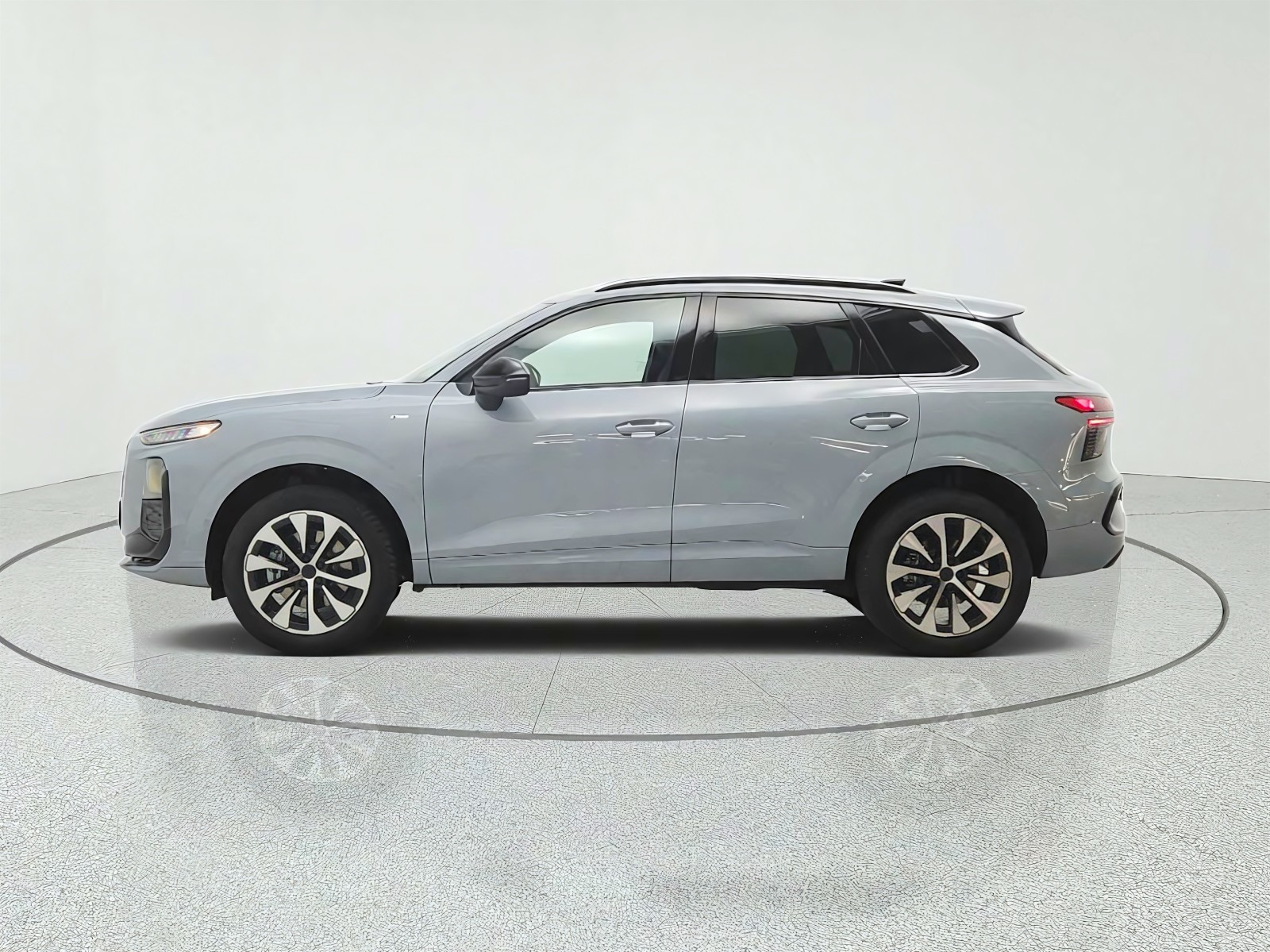 New 2026 Arrow Gray Pearl Effect Audi S line quattro image 8