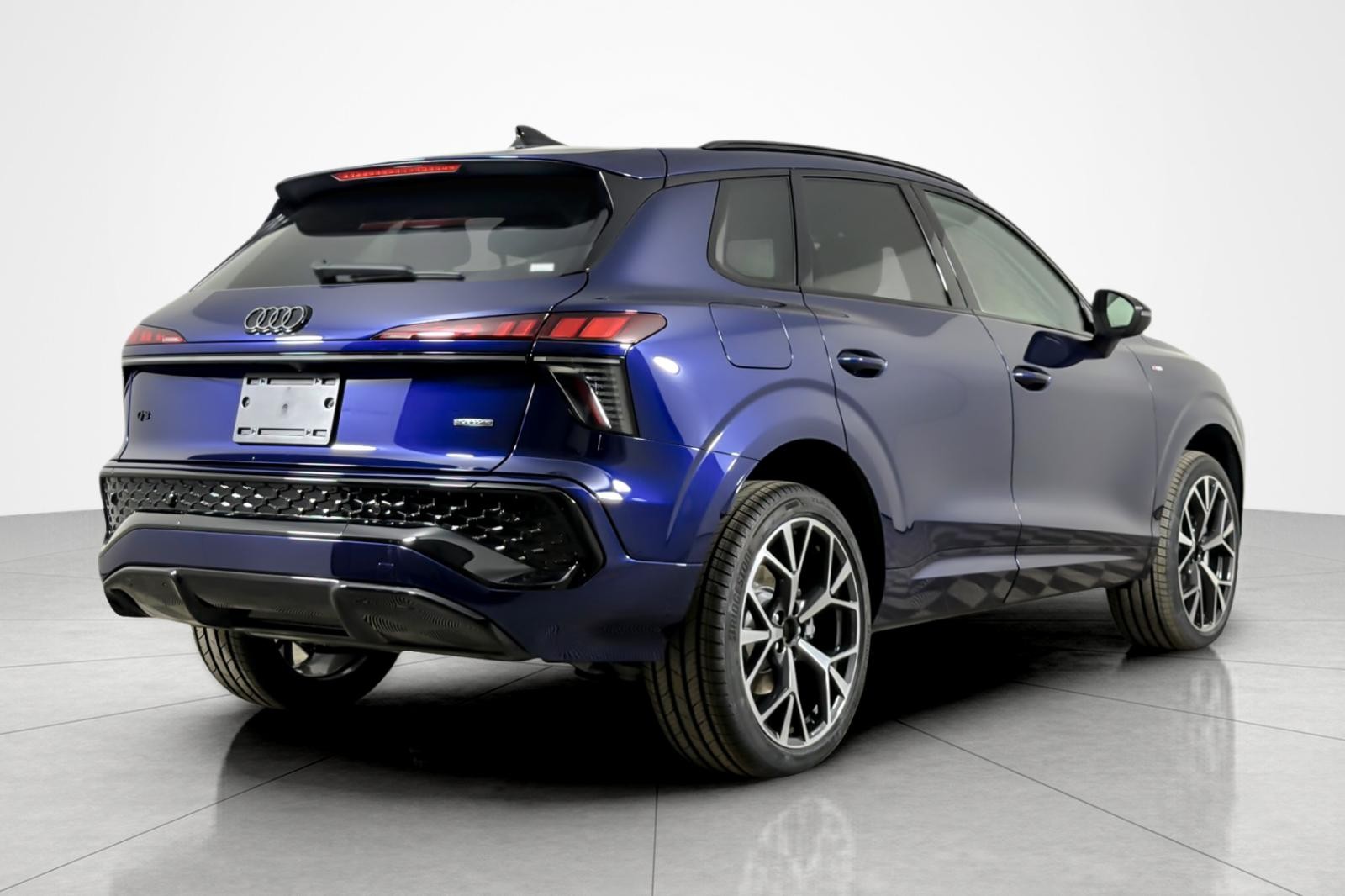 New 2026 Navarra Blue Metallic Audi S line quattro image 6