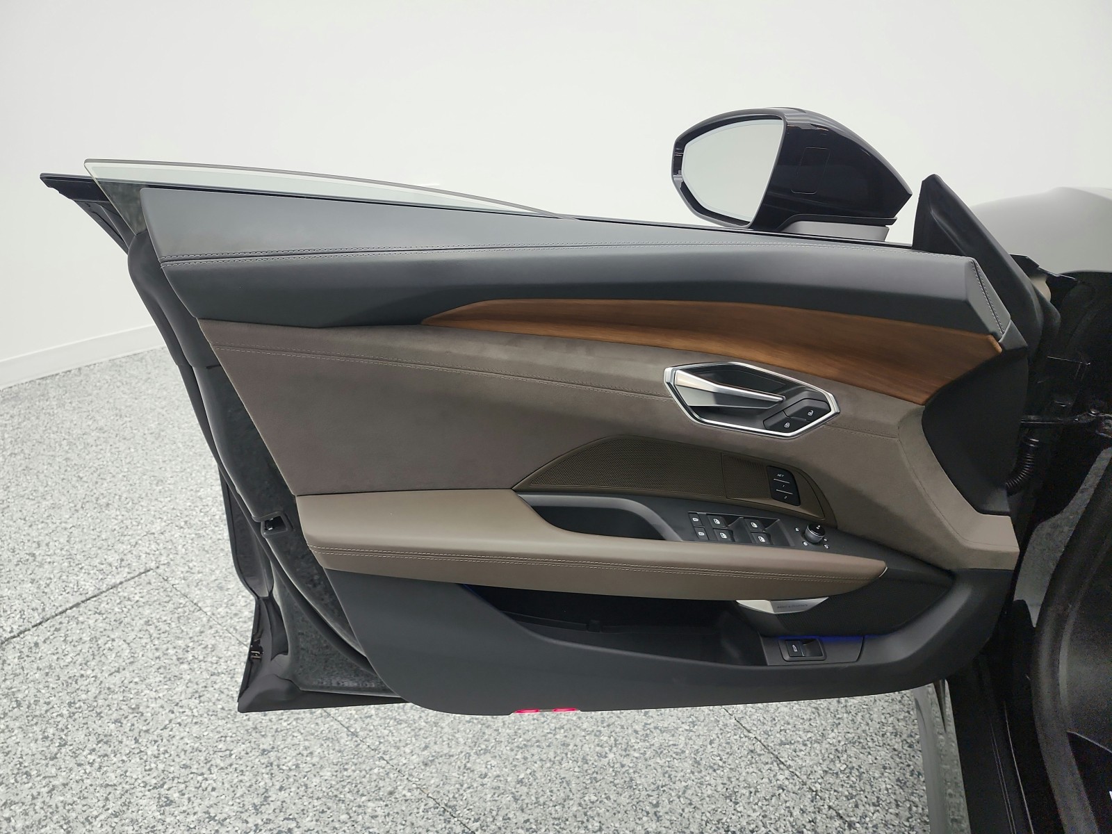 Used 2024 Mythos Black Metallic Audi Prestige quattro image 13