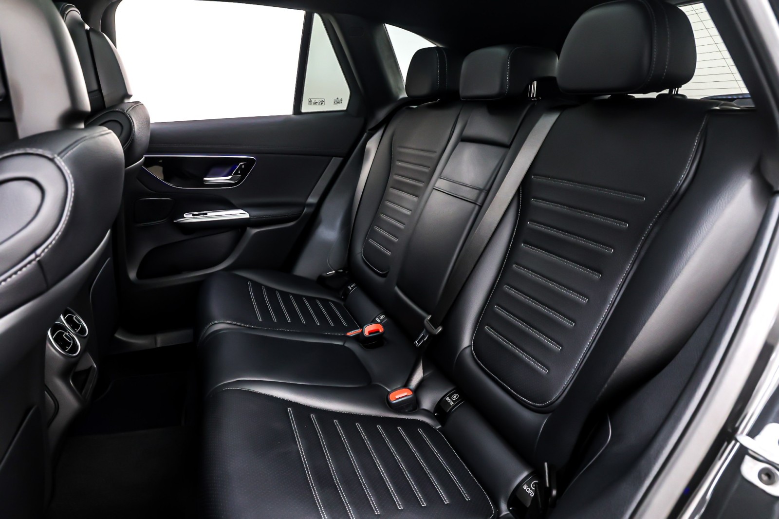 New 2026 Graphite Grey Metallic Mercedes-Benz GLC 300 SUV image 8