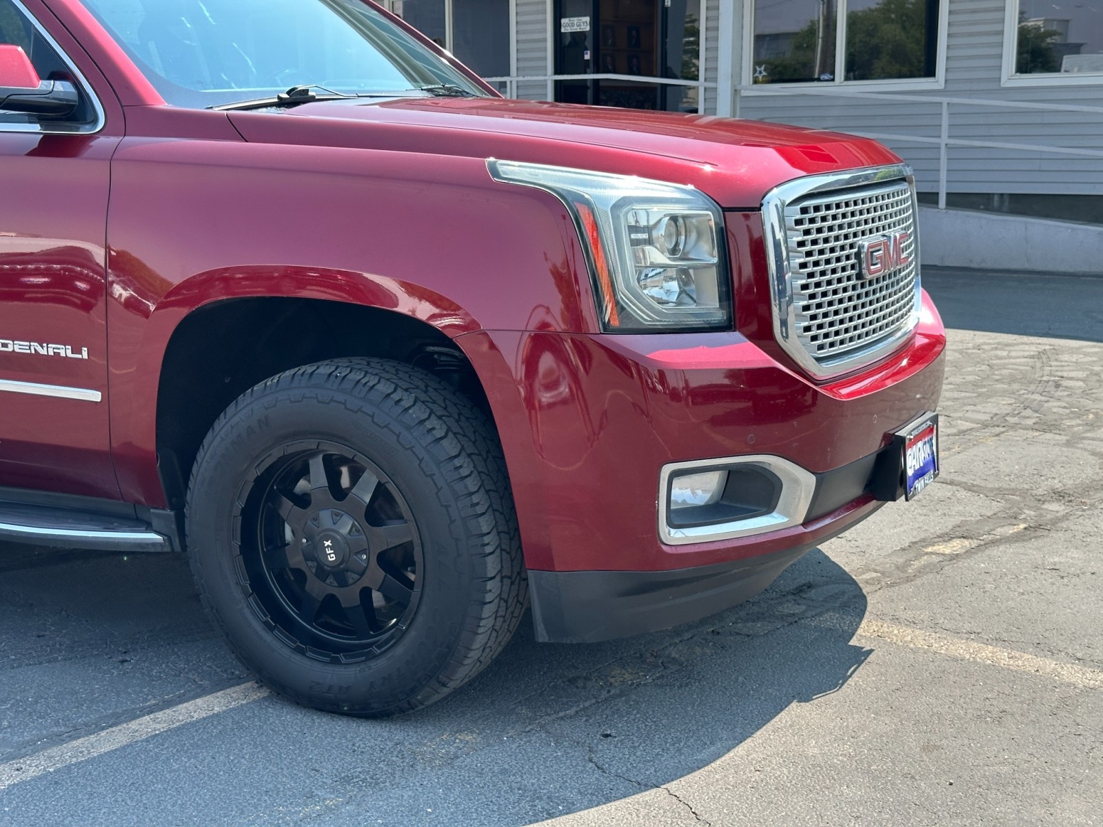 2016 GMC Yukon XL Denali 3