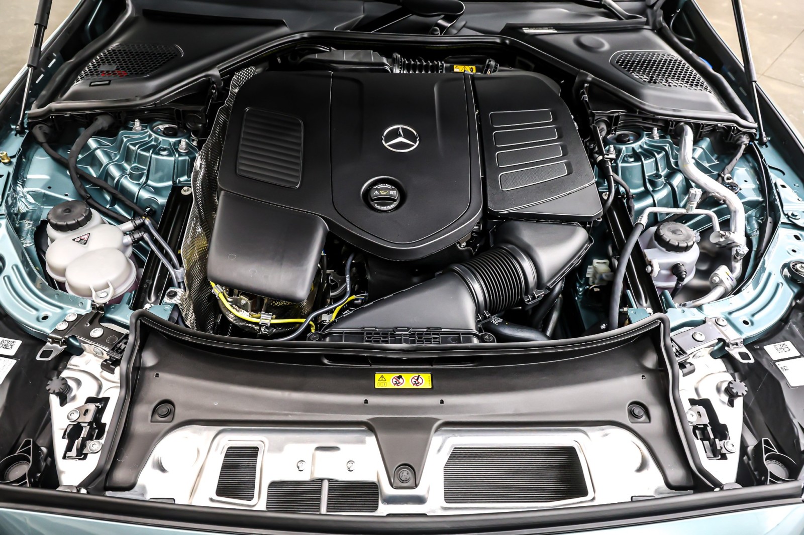 New 2026 Verde Silver Metallic Mercedes-Benz E 350 image 11