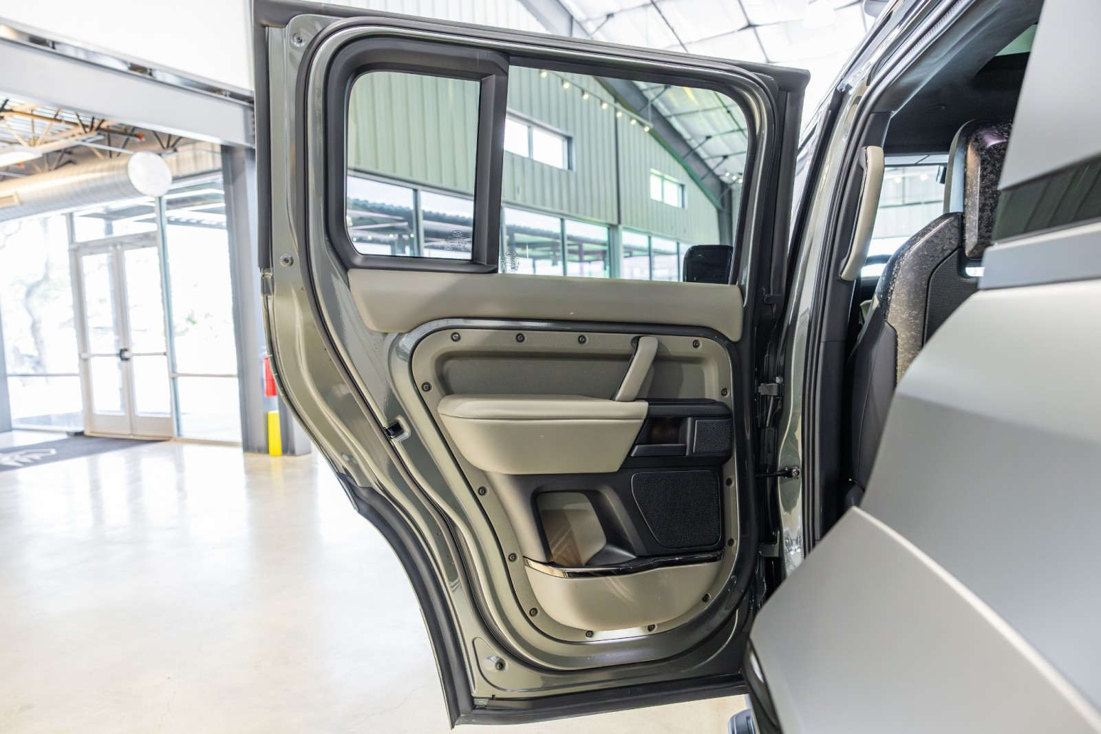 Used Car 2025 Land Rover Defender  Octa Edition One For Sale Under $160,000 In Boerne, Texas