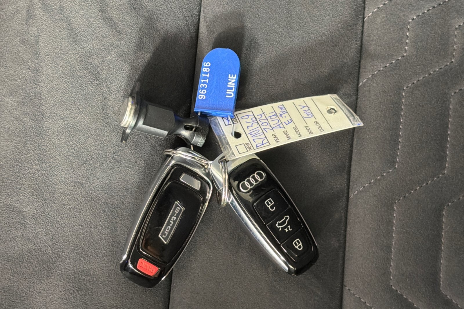 Used 2024 Daytona Gray Pearl Effect Audi Premium Plus quattro image 24