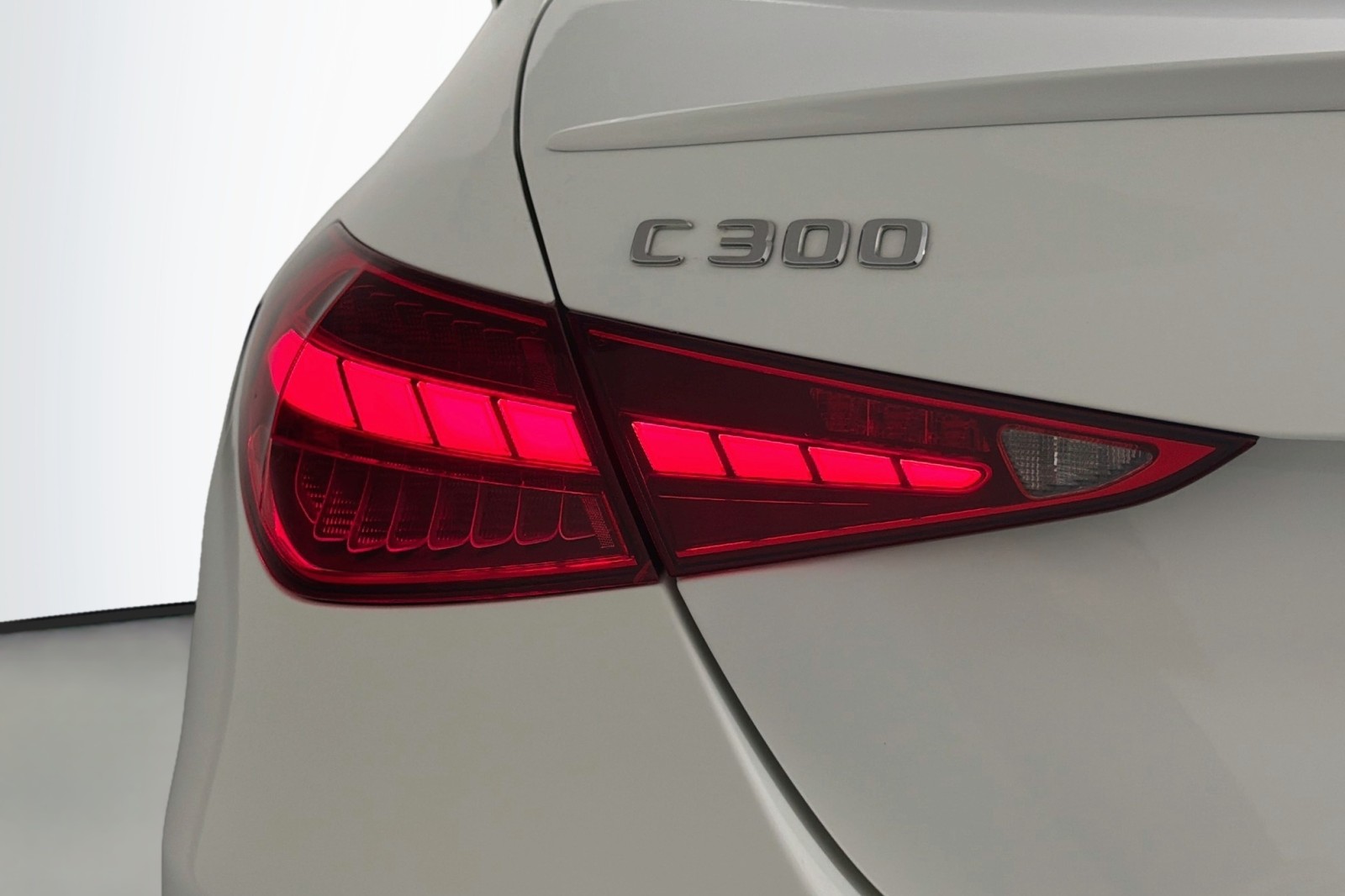 Certified Used 2024 Polar White Mercedes-Benz C 300 image 18