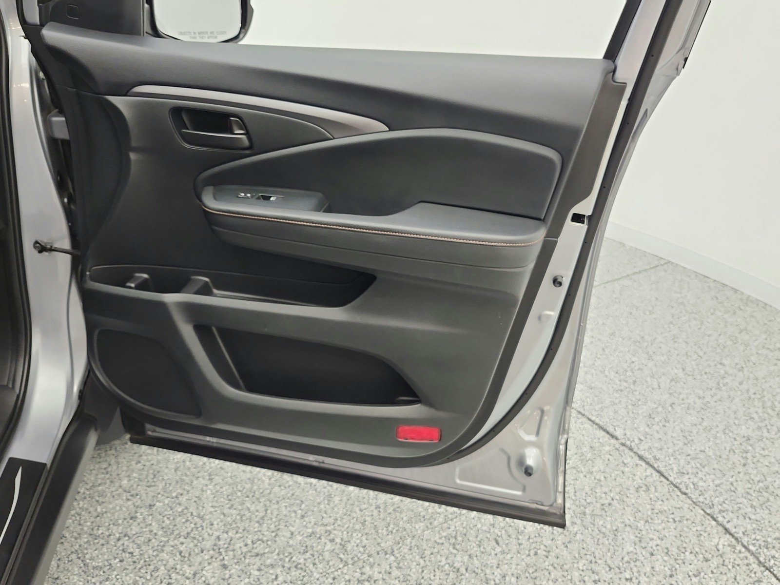 Used 2022 Lunar Silver Metallic Honda TrailSport AWD image 36