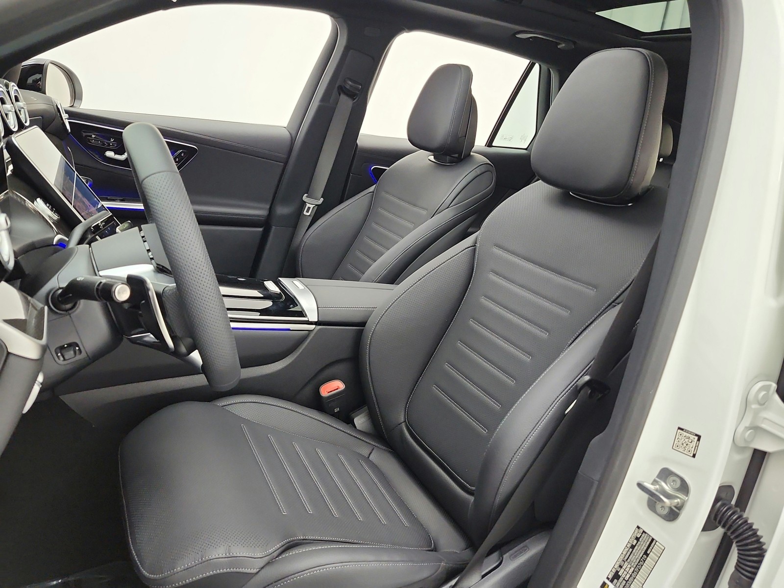 New 2026 Polar White Mercedes-Benz AMG® GLC 43 4MATIC SUV image 10