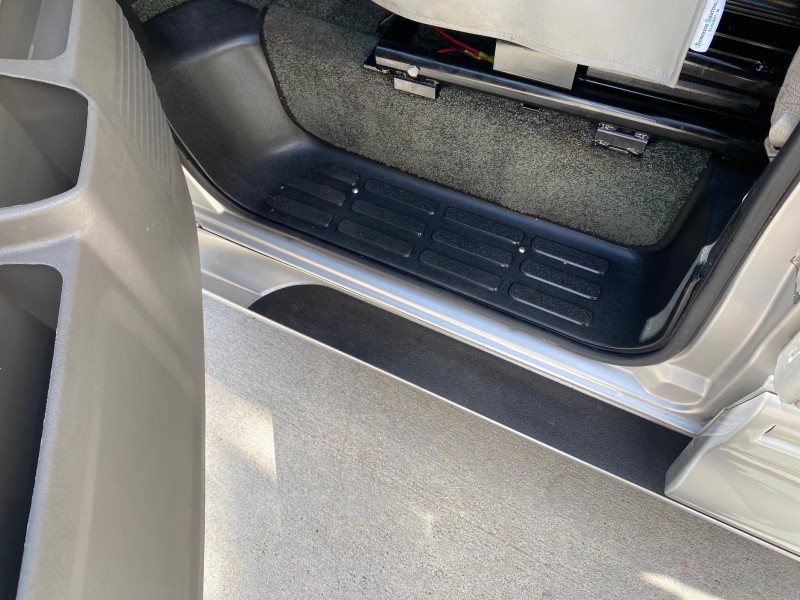 2013 GMC SAVANA HI TOP CONVERSION HANDICAP LIFT LOW MILES 24,857 in , 