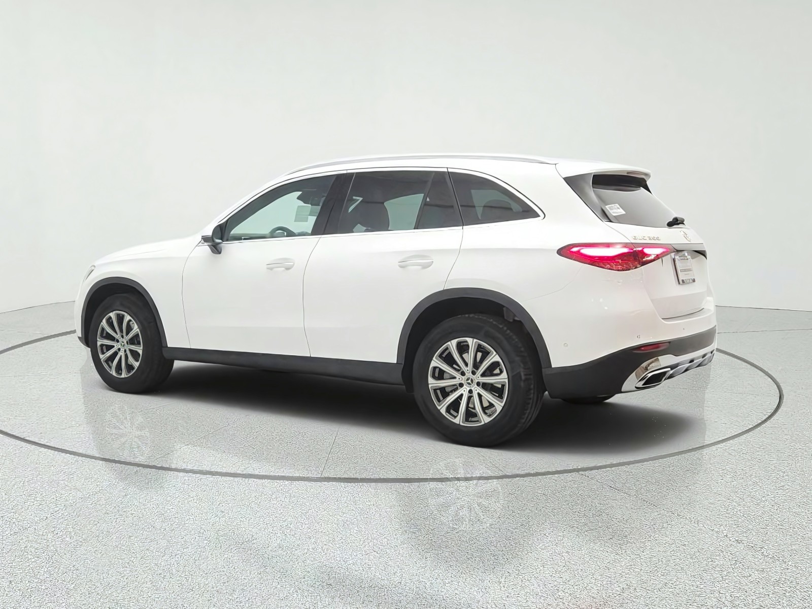 New 2027 Polar White Mercedes-Benz GLC 300 SUV image 7