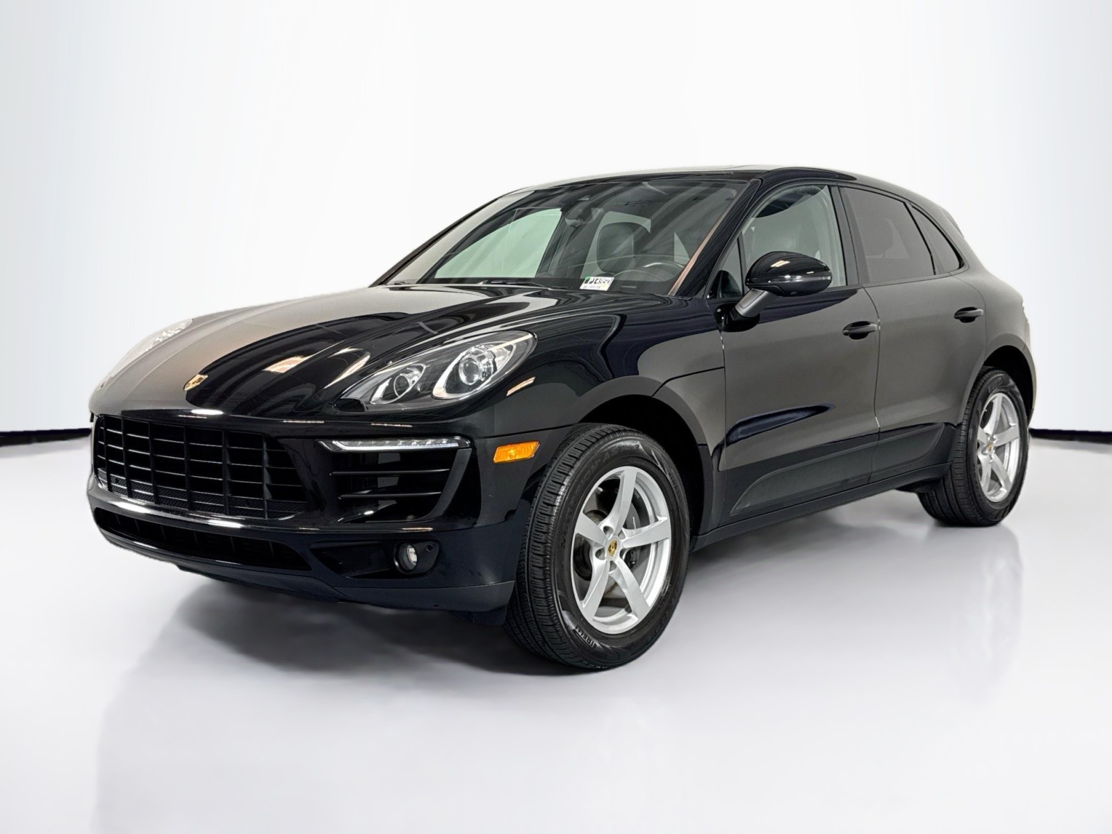 2018 Porsche Macan 2018 Porsche Macan Sport Edition SUV