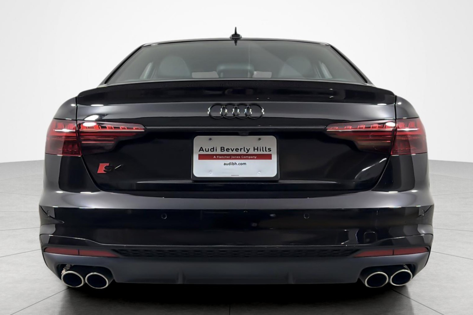 Used 2022 Mythos Black Metallic Audi Premium Plus 3.0 TFSI quattro image 4