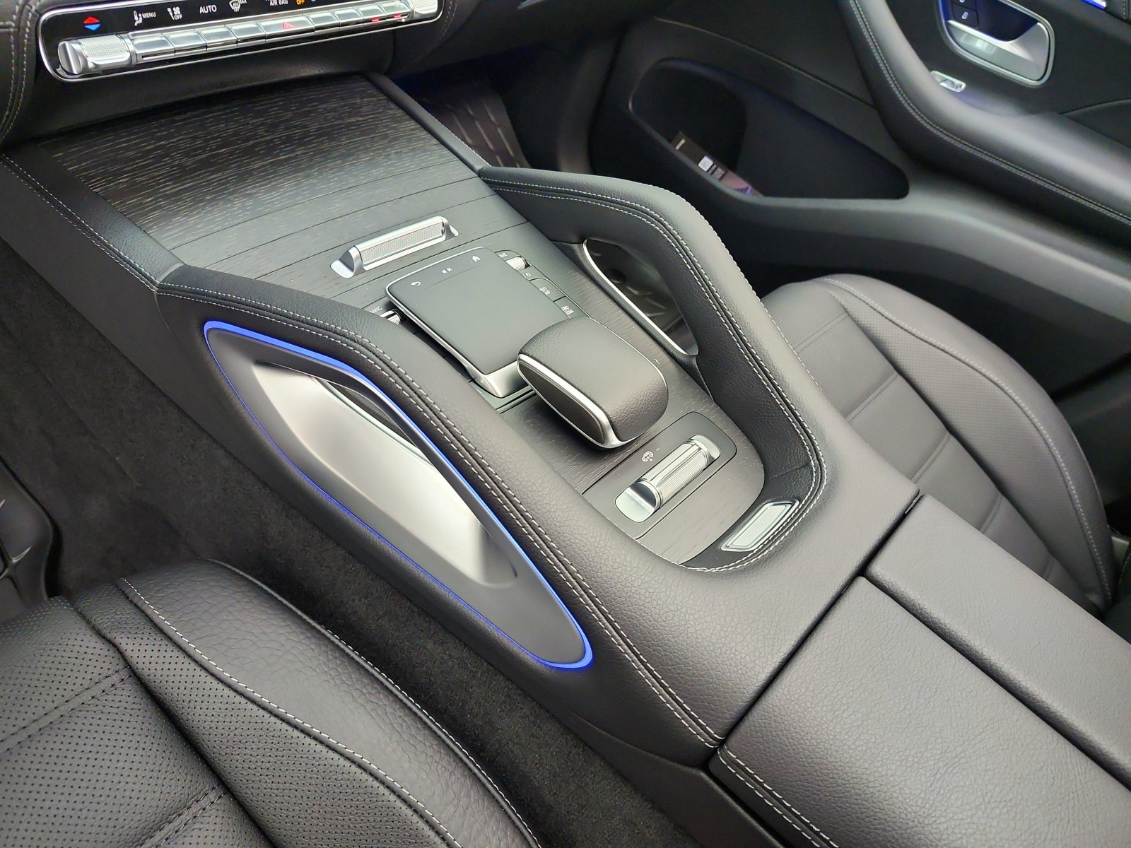New 2026 Obsidian Black Metallic Mercedes-Benz GLS 450 4MATIC® SUV image 10