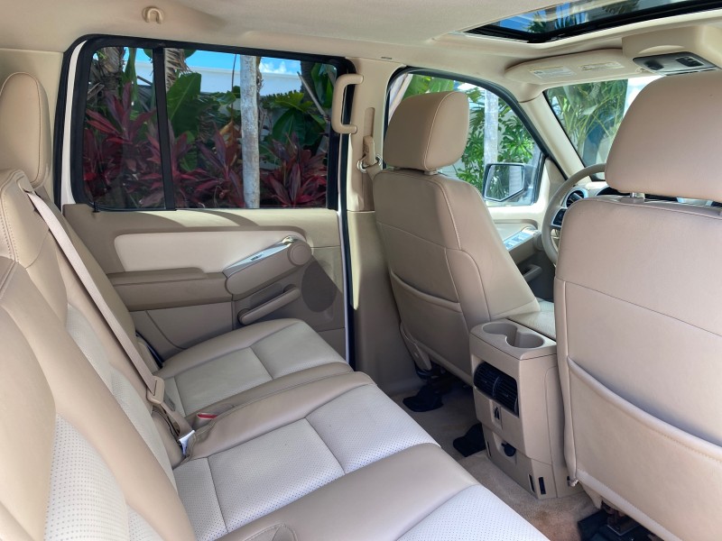 2007 Mercury Mountaineer SUV Premier 1 OWNER in ,