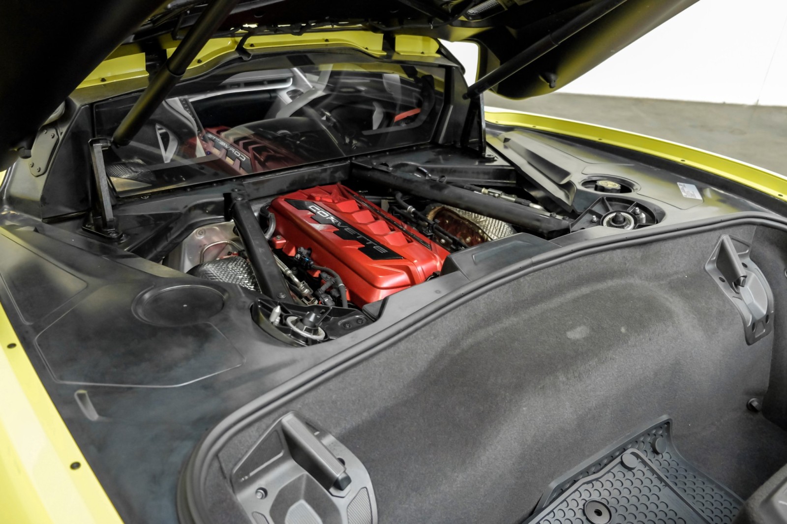2021 Chevrolet Corvette Stingray Coupe 2LT SuspLift CarbonFiberPkg Perform 38