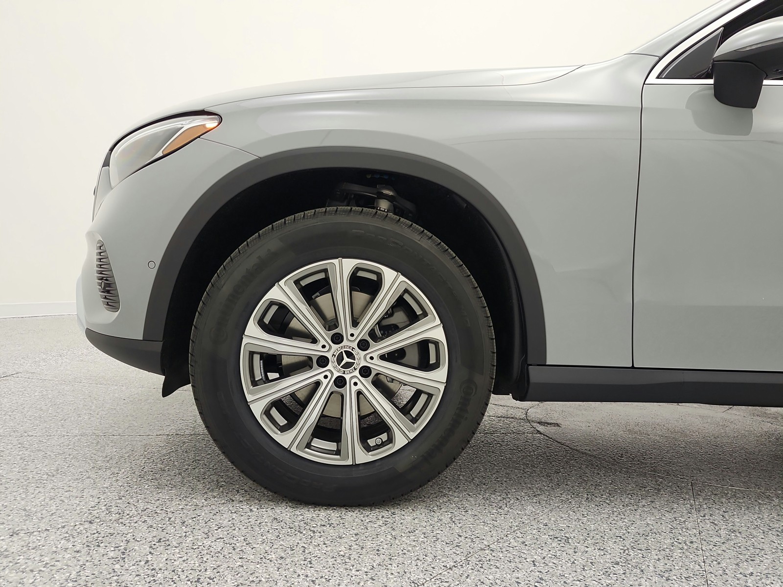 New 2026 MANUFAKTUR Alpine Grey Mercedes-Benz GLC 300 image 12