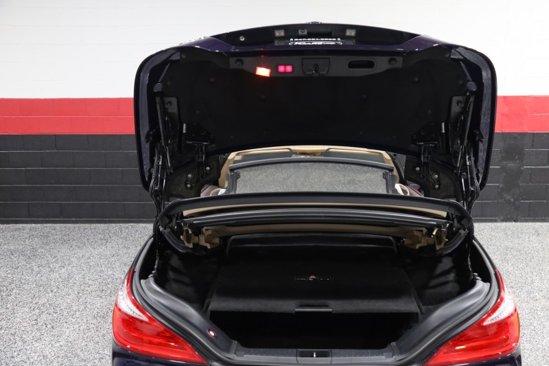 2013 Mercedes-Benz SL 550 AMG Sport 2dr Roadster in , 