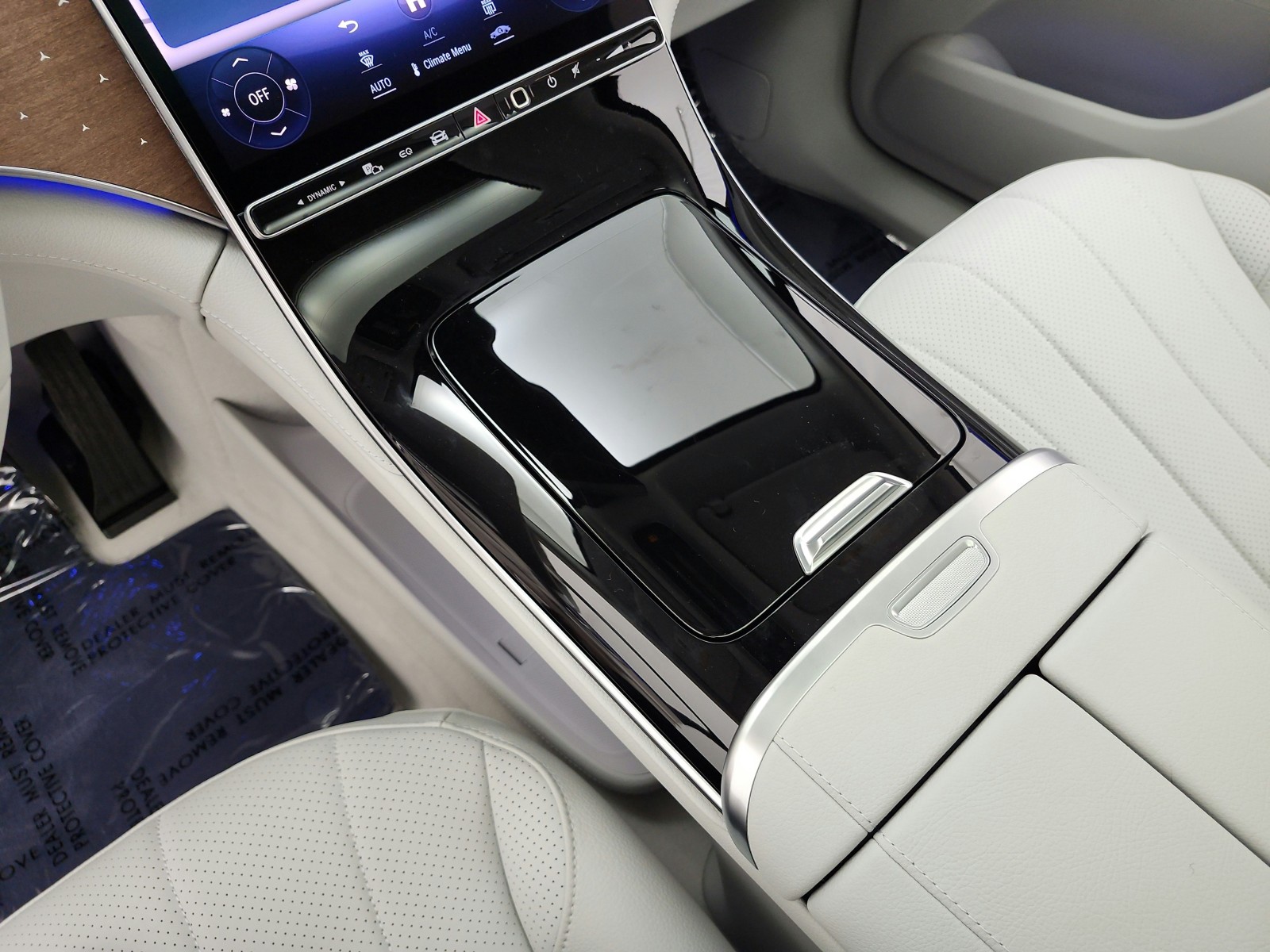 New 2027 MANUFAKTUR Alpine Grey Mercedes-Benz EQE 320 4MATIC® SUV image 9