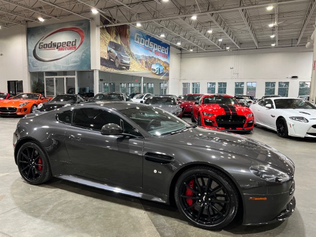 Aston Martin V12 Vantage S