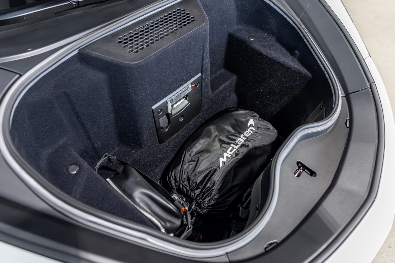 Used Car 2023 Mclaren Gt  For Sale Under $180,000 In Boerne, Texas
