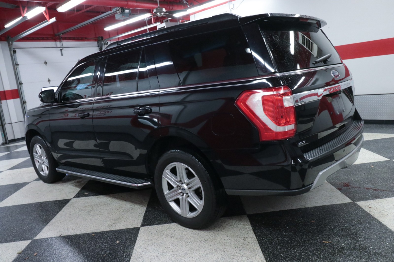 Used Car 2019 Ford Expedition  Xlt For Sale Under $20,000 In Austin, Texas