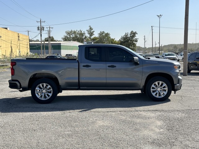 2022 Chevrolet Silverado 1500 LTD Custom 2