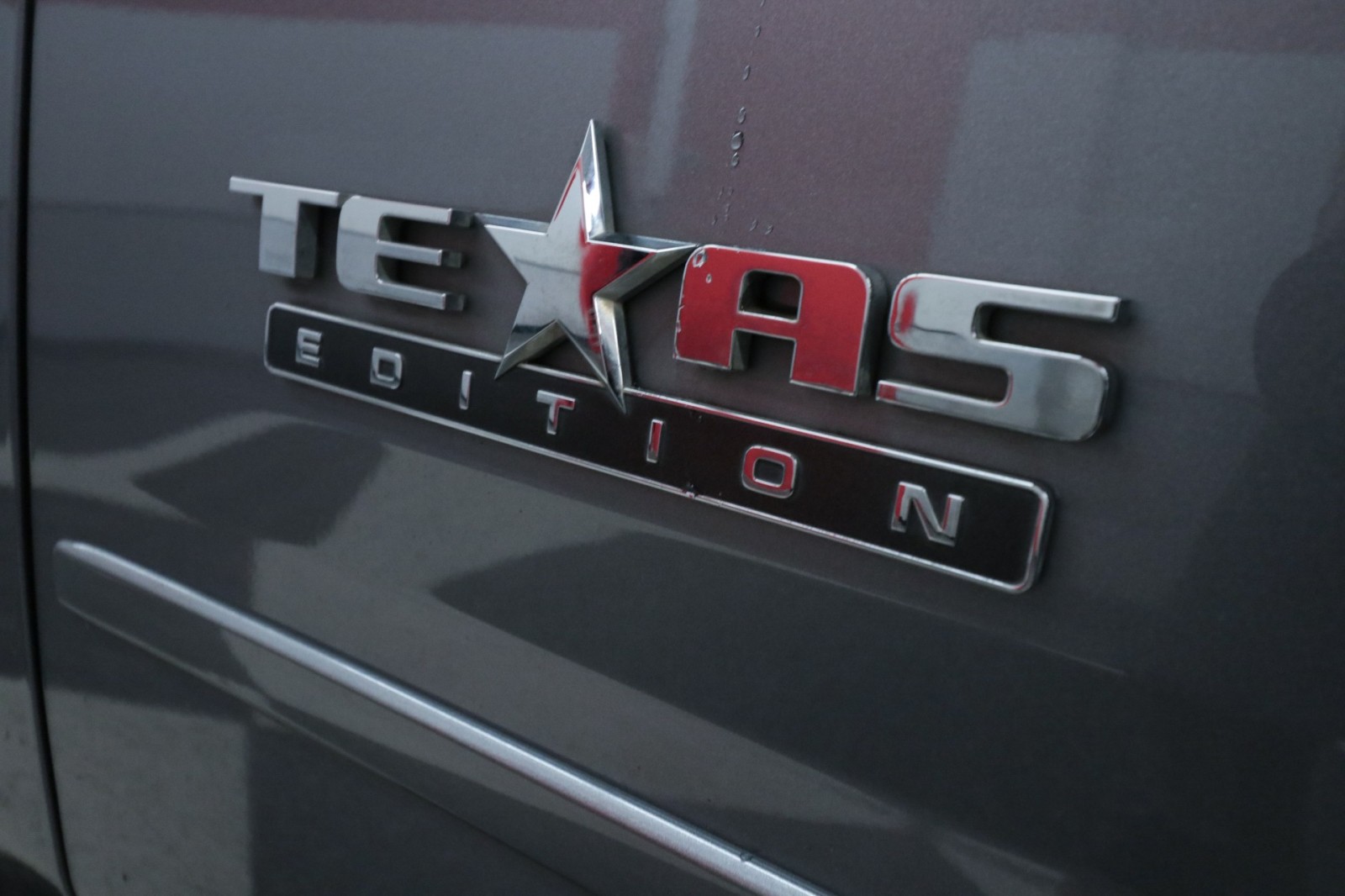 Used Car 2018 Chevrolet Suburban  Lt For Sale Under $25,000 In Austin, Texas