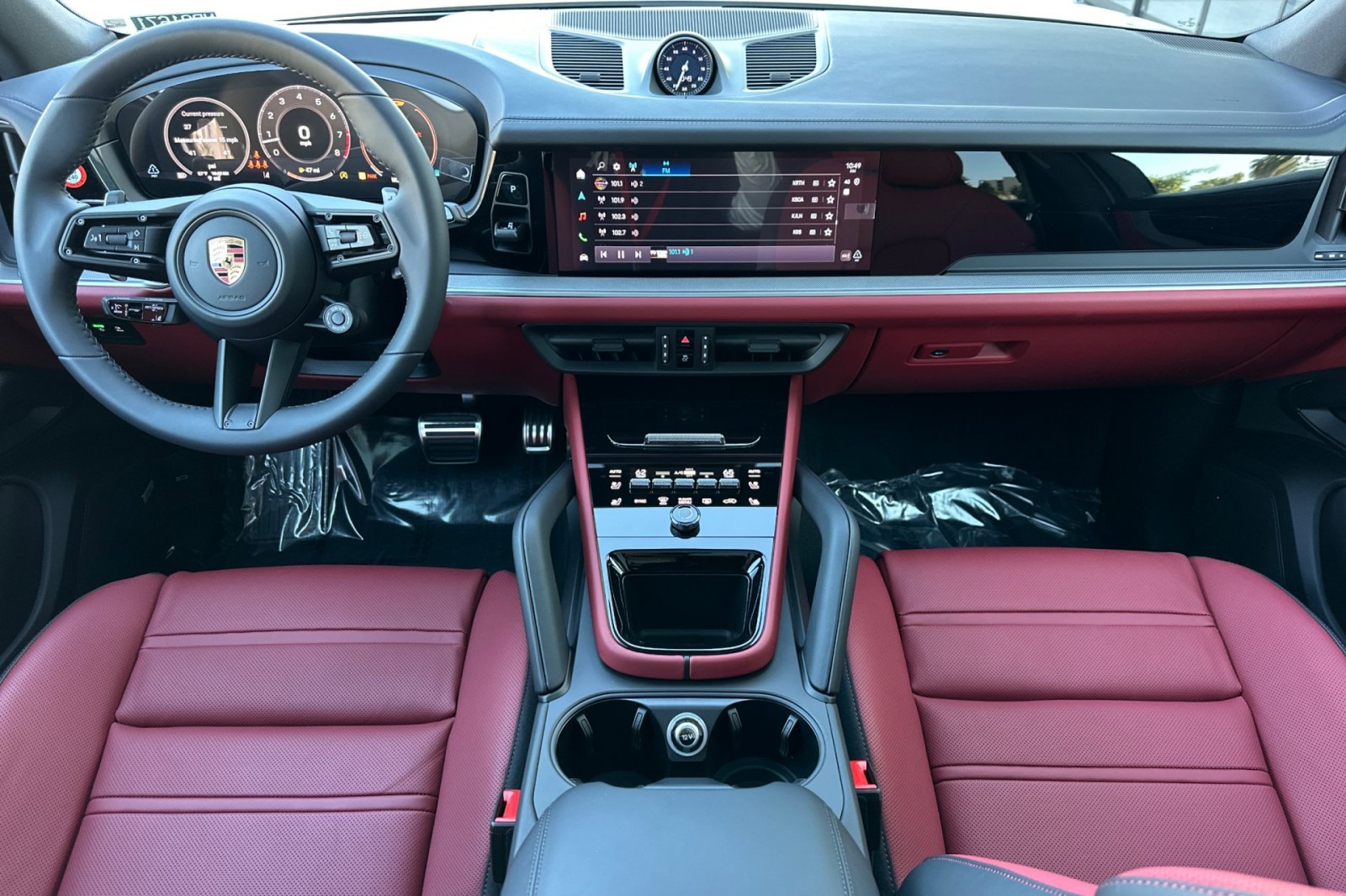 View vehicle photo 6