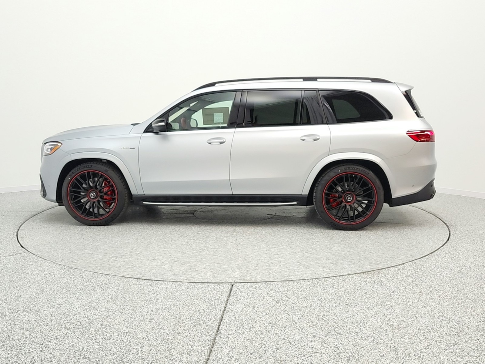 New 2026 MANUFAKTUR SIGNATURE Mercedes-Benz AMG® GLS 63 image 8