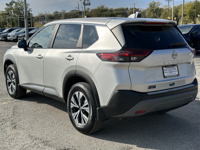 2023 Nissan Rogue SV 5