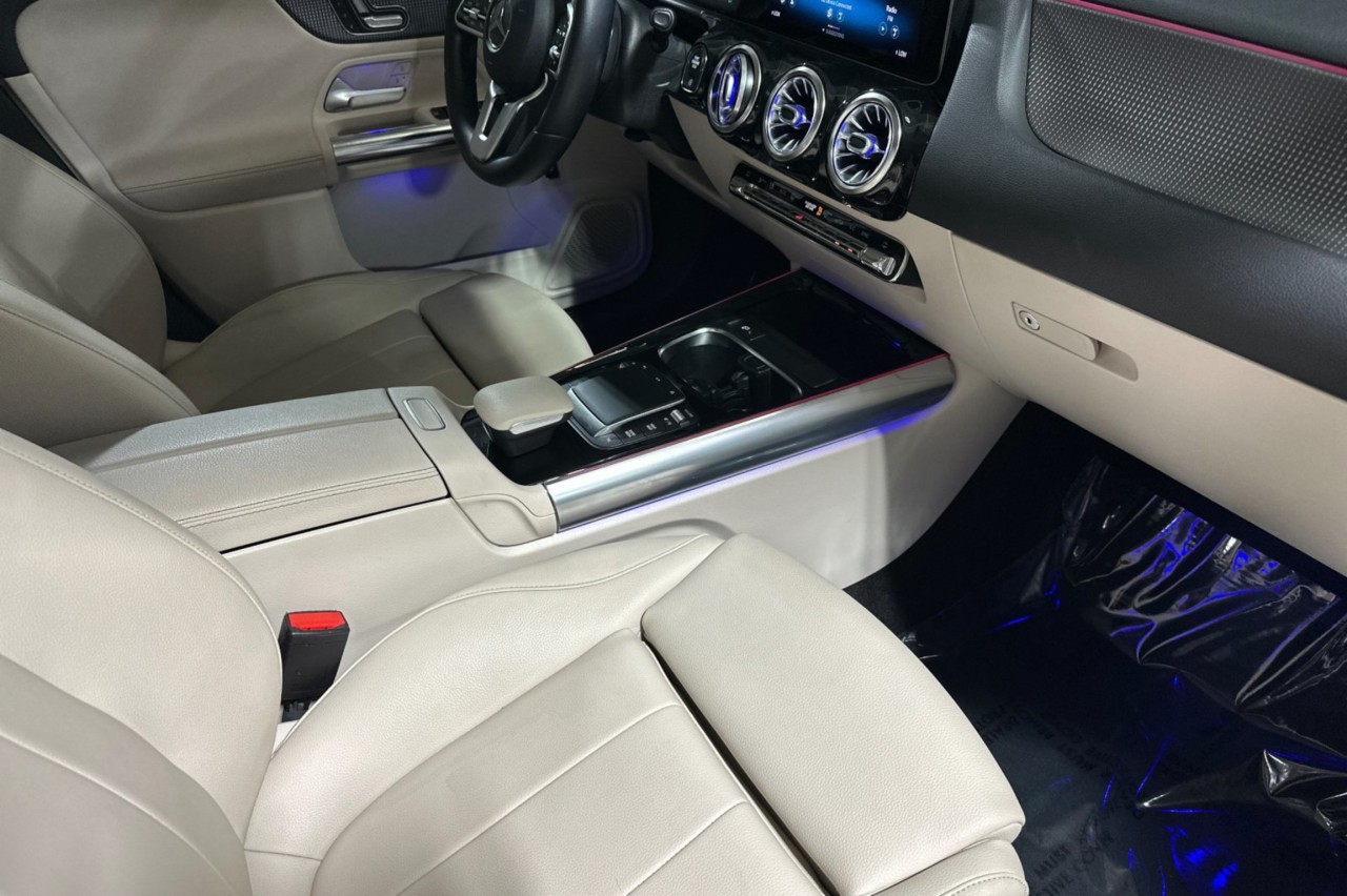 Used 2021 Polar White Mercedes-Benz GLA 250 image 15