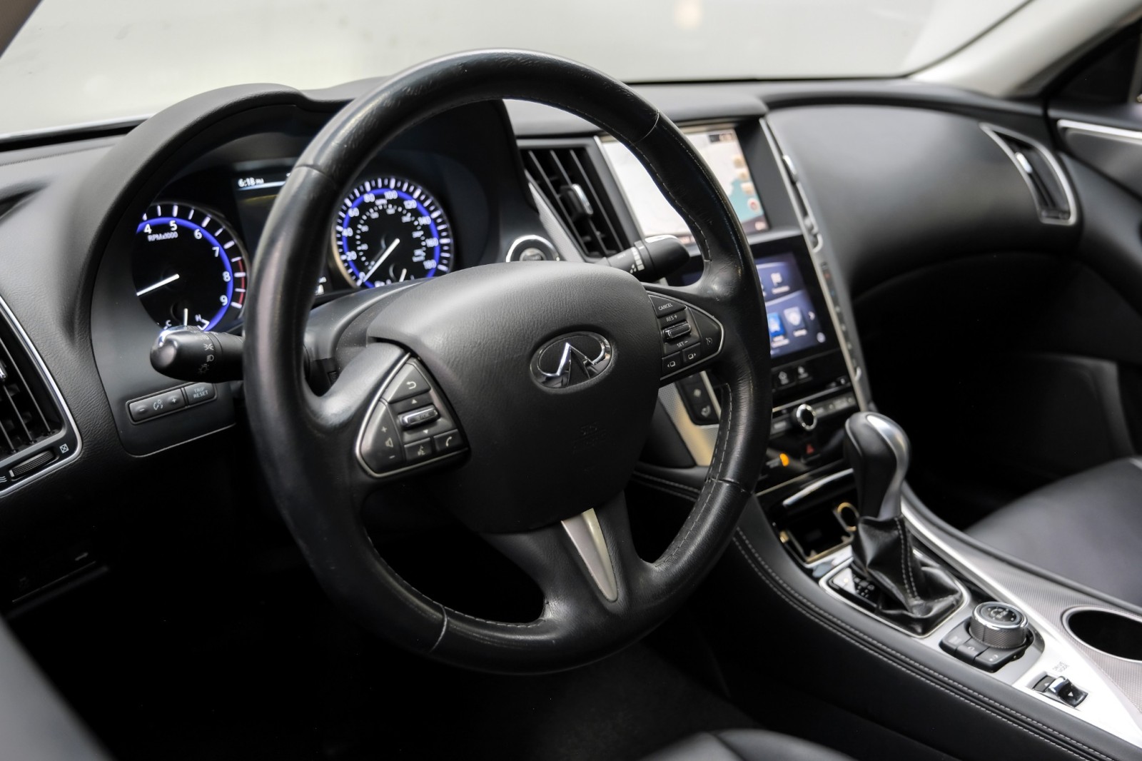 2015 INFINITI Q50 Premium Navigation CargoPkg 17